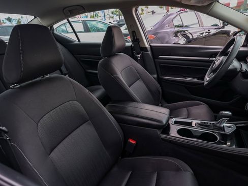 Used 2023 Nissan Altima 2.5 SV image 20