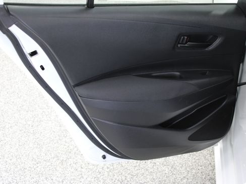 Used 2024 Toyota Corolla LE FWD image 22