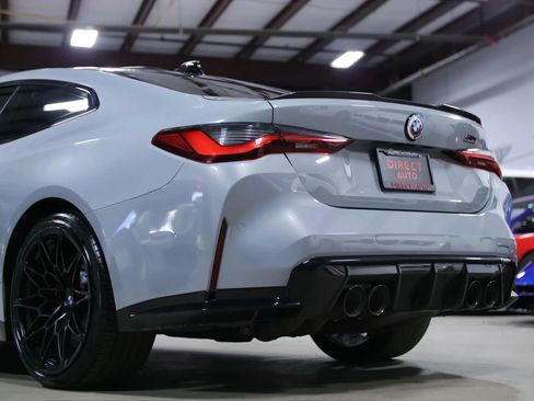Used 2021 BMW M4 Competition w/ M Carbon Exterior Package image 19
