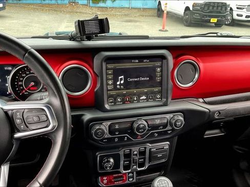 Used 2020 Jeep Gladiator Rubicon image 5