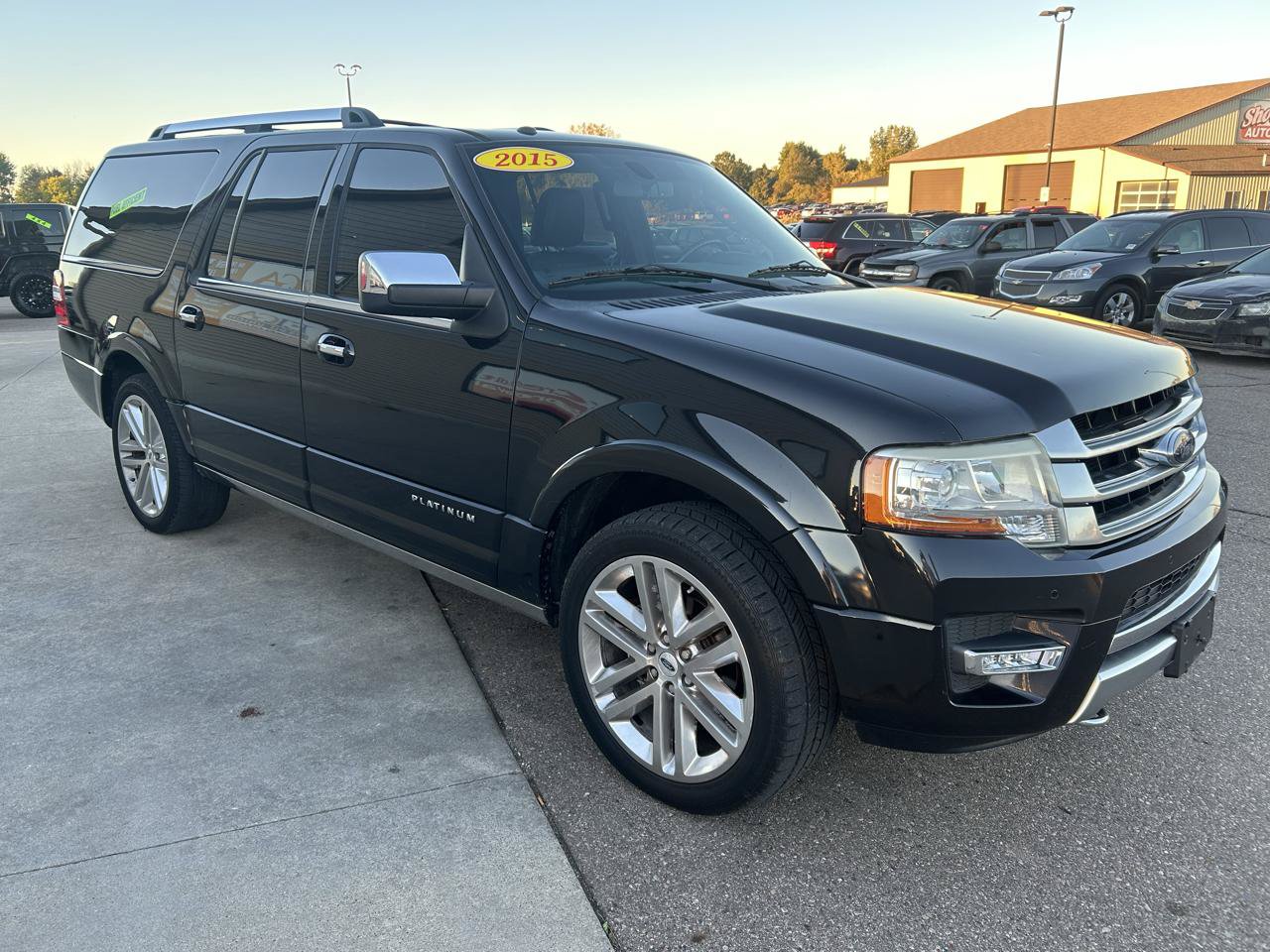 Used 2015 Ford Expedition EL Platinum AWD/4WD image 3