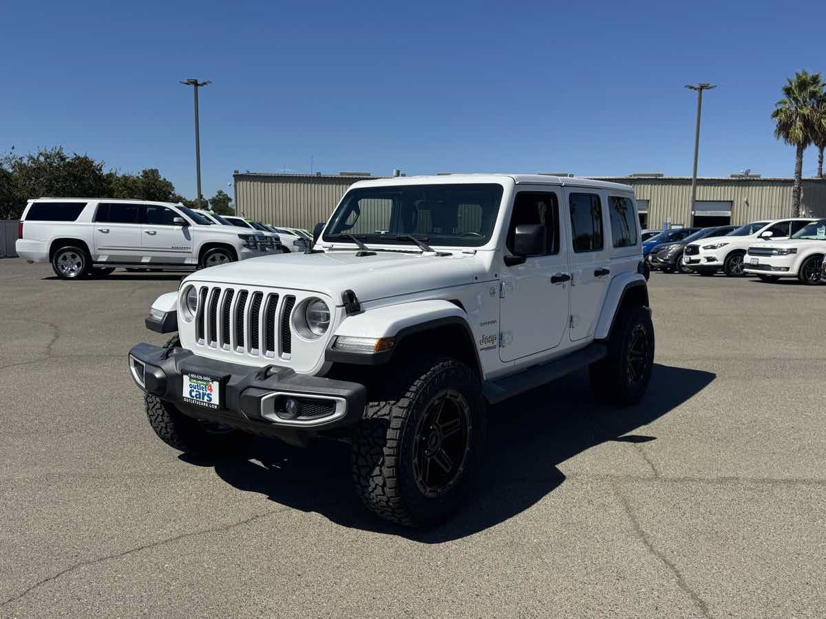 Used 2018 Jeep Wrangler Unlimited Sahara w/ LED Lighting Group AWD/4WD image 5