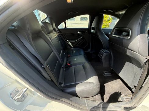 Used 2018 Mercedes-Benz CLA 250 4MATIC image 35