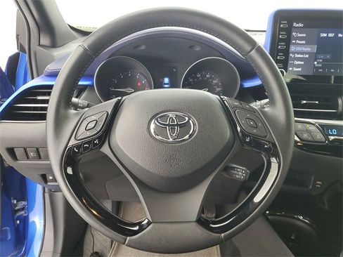 Used 2020 Toyota C-HR XLE image 21