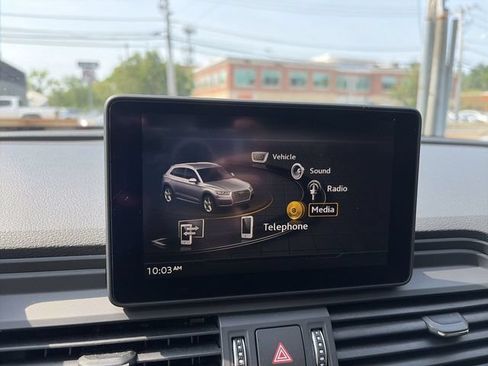 Used 2018 Audi Q5 2.0T Premium Plus w/ Premium Plus Package AWD/4WD image 16