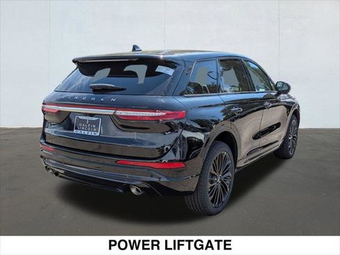 New 2025 Lincoln Corsair Reserve w/ Jet Appearance Package image 2