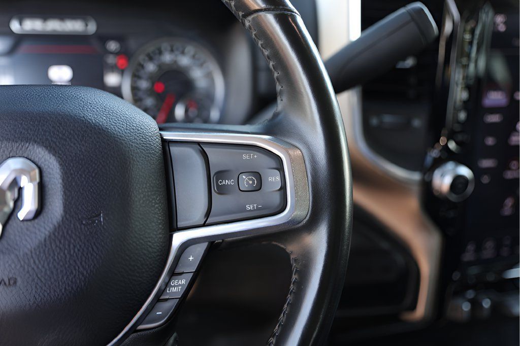 Used 2024 RAM 2500 Laramie AWD/4WD image 16