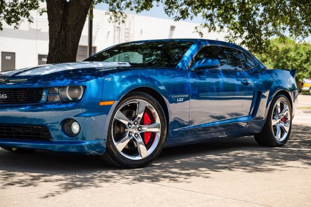 Used 2010 Chevrolet Camaro SS w/ RS Package RWD image 31