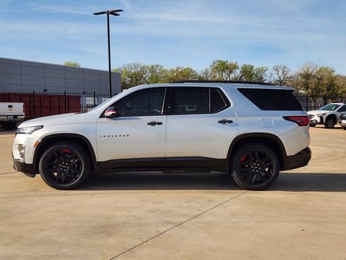 Used 2022 Chevrolet Traverse Premier w/ Redline Edition image 4