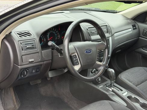 Used 2010 Ford Fusion SE FWD image 12