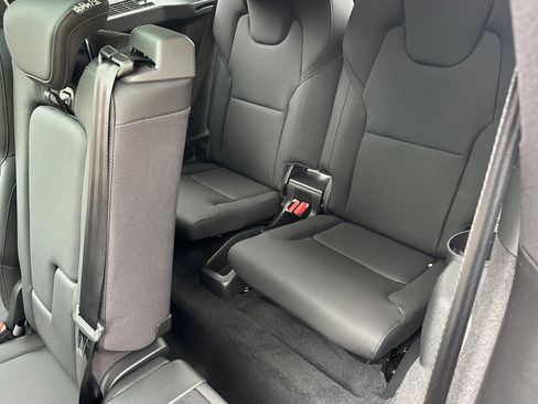New 2025 Volvo XC90 B6 Plus image 13