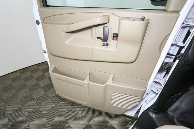 Used 2025 Chevrolet Express 2500 w/ Driver Convenience Package RWD image 28