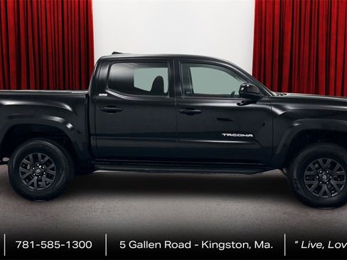 Used 2023 Toyota Tacoma SR5 image 4