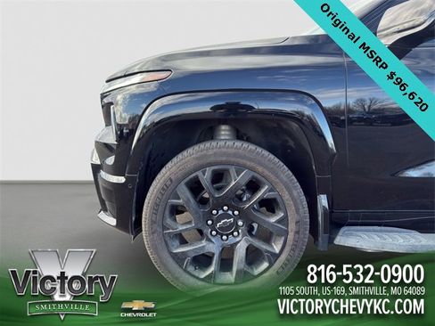 Used 2024 Chevrolet Silverado EV RST image 20