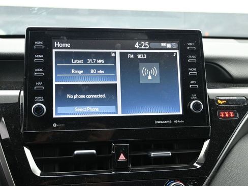 Used 2023 Toyota Camry XSE image 15