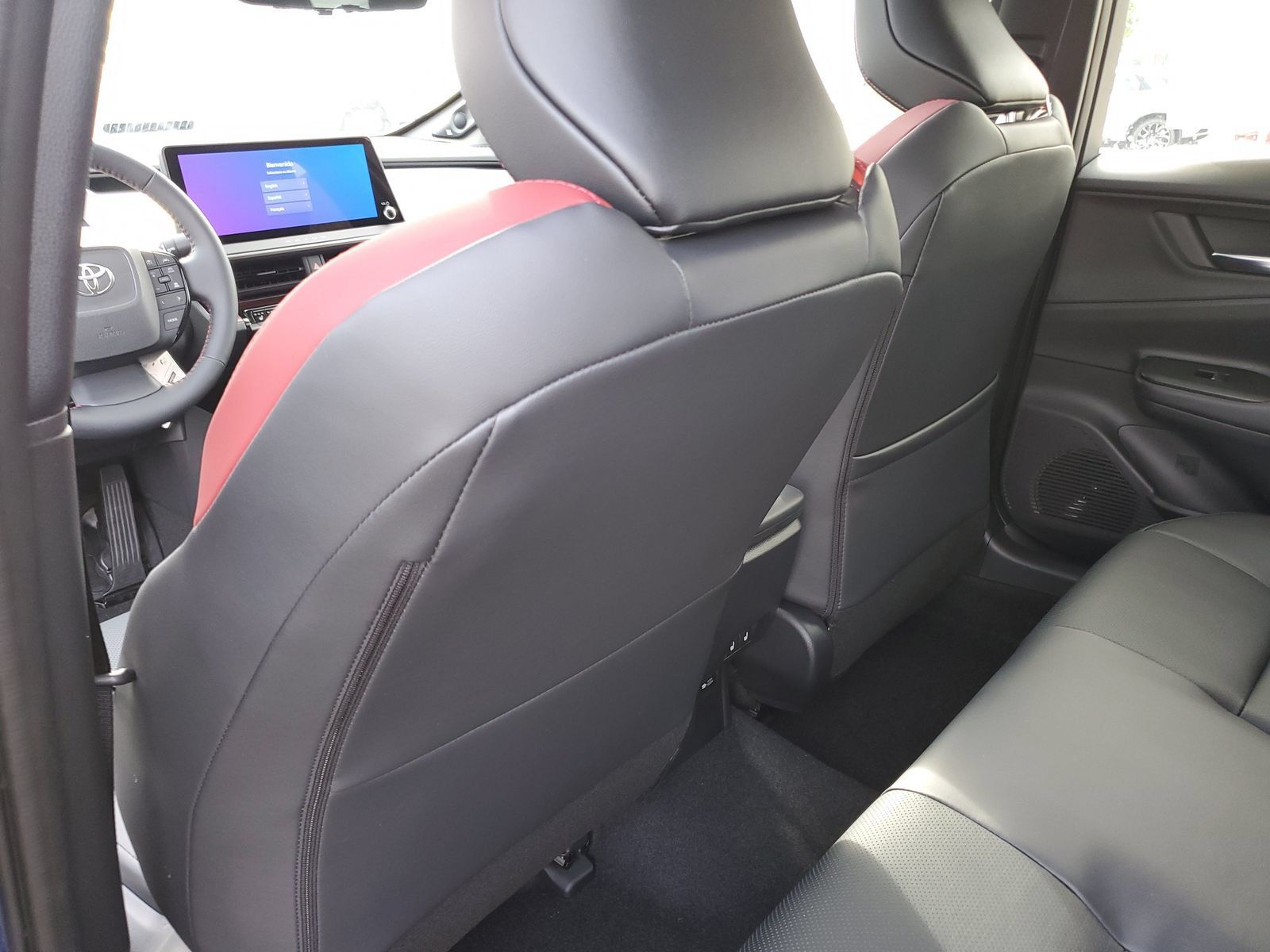 New 2026 Toyota Prius Plug-In Hybrid FWD image 13