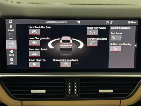 Used 2019 Porsche Cayenne Turbo image 30