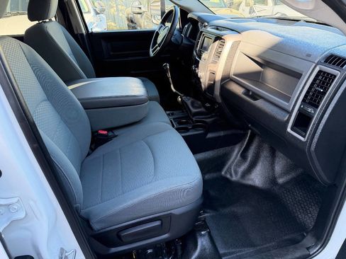 Used 2013 RAM 3500 Tradesman w/ Chrome Appearance Group image 21