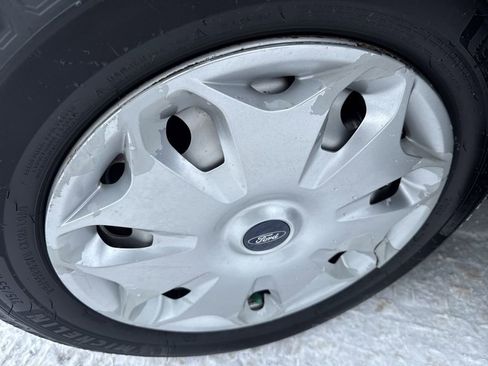 Used 2014 Ford Transit Connect XLT image 31