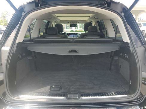 Used 2024 Mercedes-Benz GLS 450 4MATIC image 5