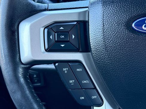 Used 2017 Ford F350 Lariat w/ Chrome Package image 29