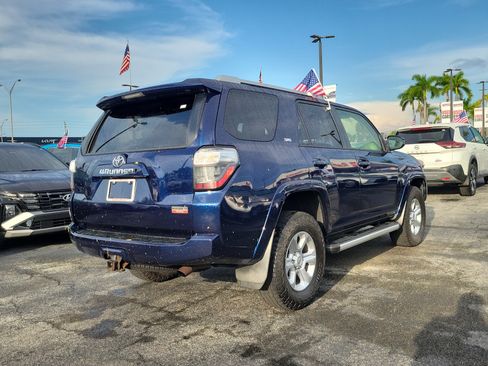 Used 2015 Toyota 4Runner SR5 AWD/4WD image 12