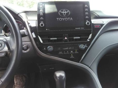 Used 2024 Toyota Camry XSE FWD image 14