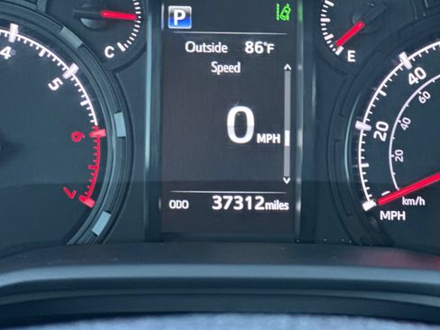 Used 2022 Toyota 4Runner SR5 Premium AWD/4WD image 24