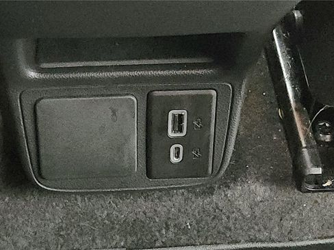 Used 2023 Buick Encore GX Select w/ Sport Touring Package image 28