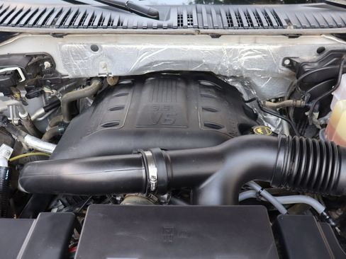 Used 2016 Ford Expedition Platinum AWD/4WD image 41