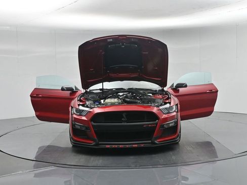 Used 2021 Ford Mustang Shelby GT500 w/ Carbon Fiber Track Pack image 35