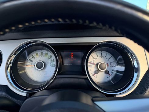 Used 2013 Ford Mustang GT Premium image 22