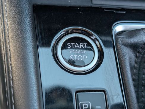Used 2021 Nissan Kicks SR w/ Interior Electronics Package FWD image 20