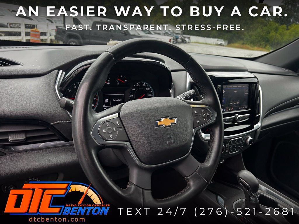 Used 2023 Chevrolet Traverse LT FWD image 11