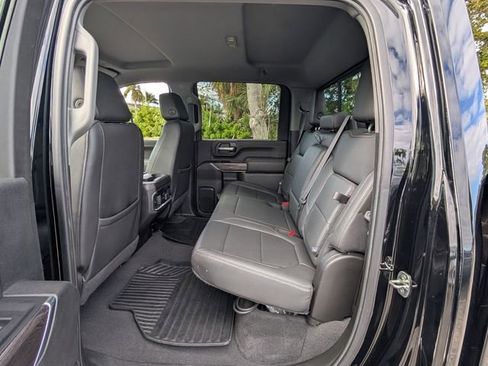 Used 2022 Chevrolet Silverado 2500 LTZ w/ LTZ Convenience Package image 10