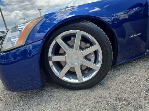 Used 2007 Cadillac XLR RWD image 25