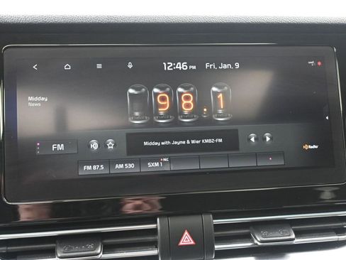 Used 2021 Kia Niro EX Premium image 18