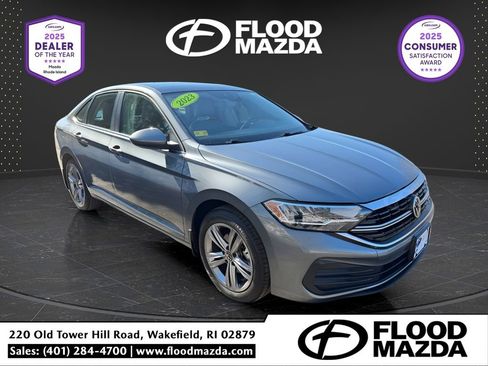 Used 2023 Volkswagen Jetta SE image 7