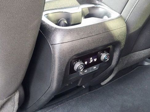 Used 2024 Chevrolet Traverse Z71 w/ Enhanced Driving Package image 33