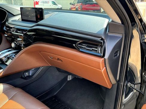 Used 2022 Acura MDX SH-AWD w/ Advance Package image 17