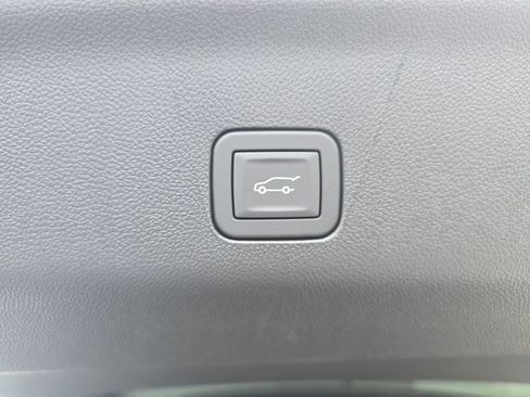 New 2026 Chevrolet Tahoe Premier AWD/4WD image 13