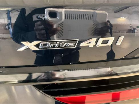 Used 2026 BMW X7 xDrive40i image 9