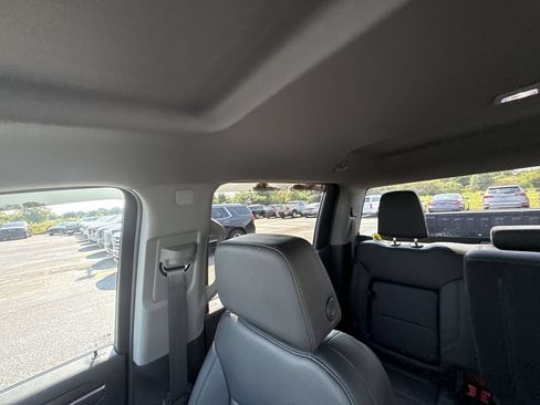 Certified 2025 GMC Sierra 1500 SLT w/ SLT Premium Package RWD image 10