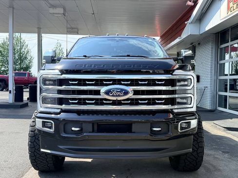 Used 2024 Ford F250 Platinum w/ Tremor Off-Road Package AWD/4WD image 7