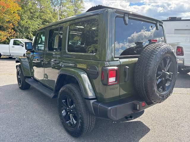Used 2023 Jeep Wrangler Unlimited Sahara AWD/4WD image 8