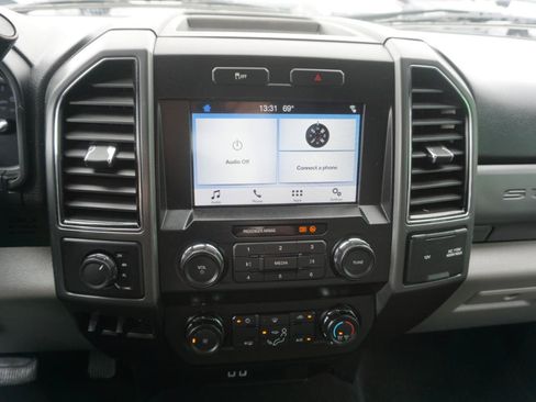 Used 2019 Ford F250 XLT w/ XLT Value Package AWD/4WD image 18