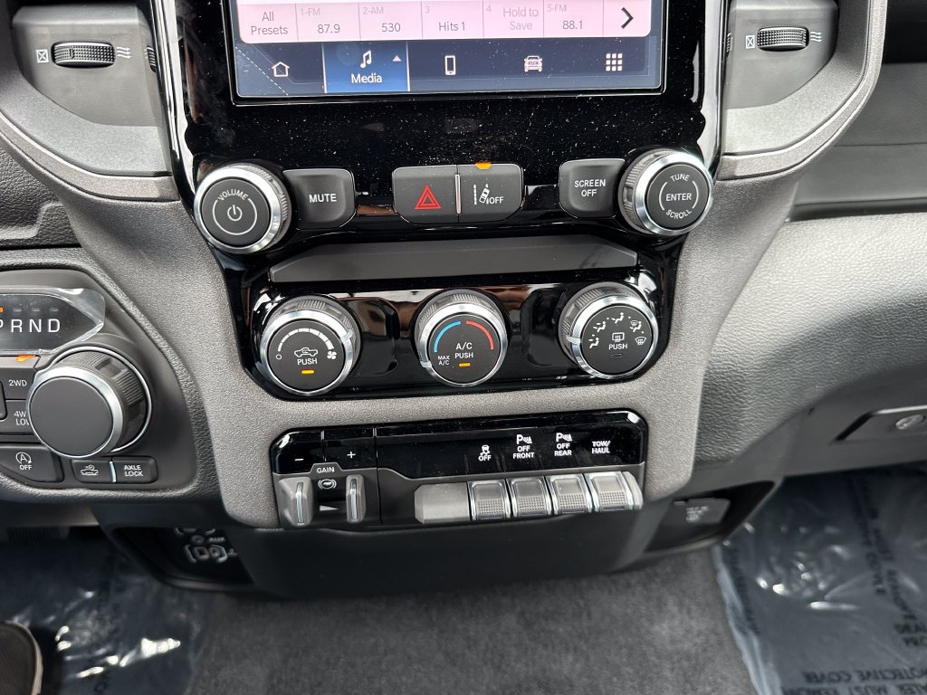 New 2026 RAM 1500 Warlock AWD/4WD image 25
