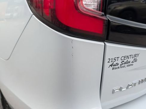 Used 2025 Ford Expedition Platinum AWD/4WD image 10
