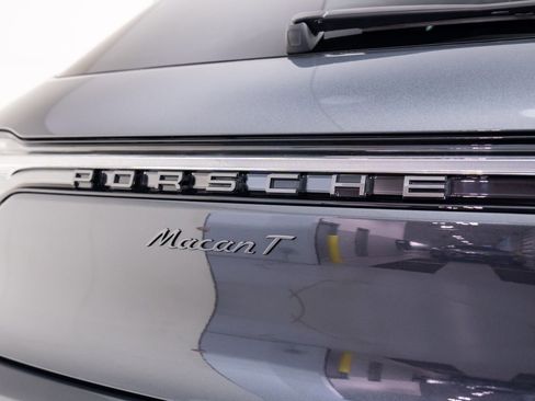New 2026 Porsche Macan Turbo AWD/4WD image 38