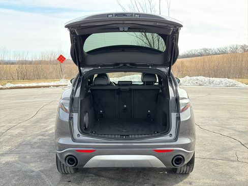 Used 2024 Alfa Romeo Stelvio Ti image 41